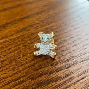 Swarovski Lapel pin